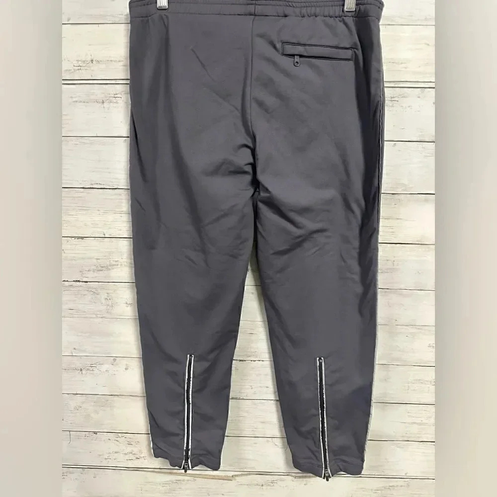 Athleta Grey Pull-On Grey Pants - Picture 2 of 7